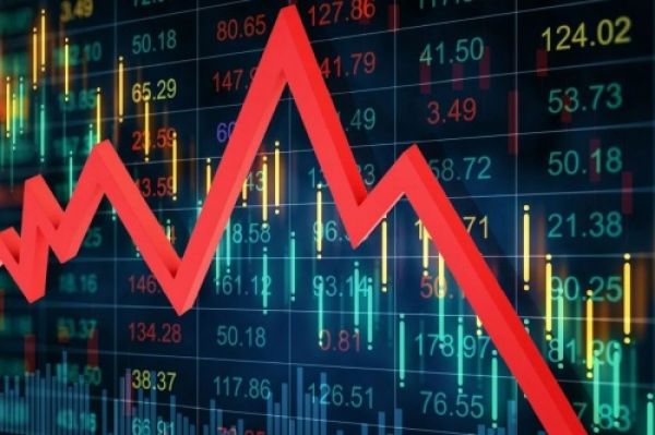 ट्रंप की टैरिफ धमकी से सेंसेक्स-निफ्टी में तेज गिरावट