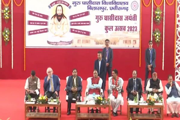 गुरु घासीदास विश्वविद्यालय बिलासपुर पहुंचे सीएम साय...