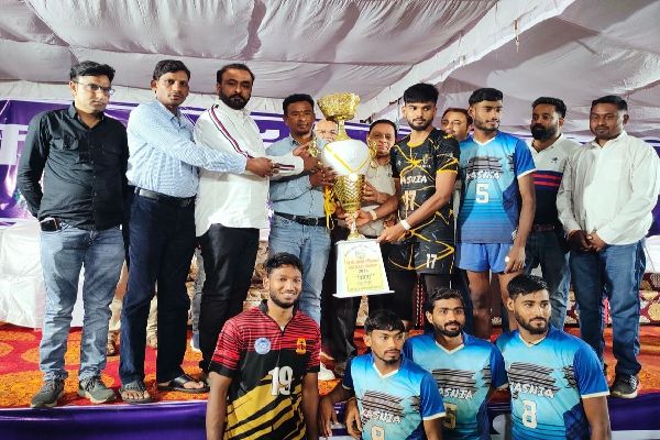  दो दिवसीय वॉलीबॉल प्रतियोगिता का हुआ समापन कवर्धा रही विजेता, 2025 में कान्हा क्लब आल इंडिया वॉलीबॉल चैंपियनशिप की करेगा मेजबानी-गफ़्फ़ू मेमन