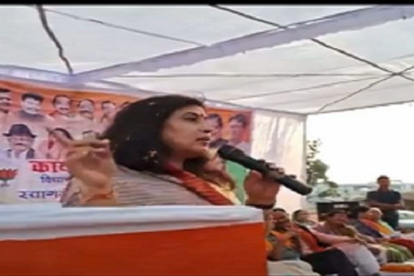 सरोज पाण्डेय ने चरणदास महंत और कांग्रेस को ललकारा