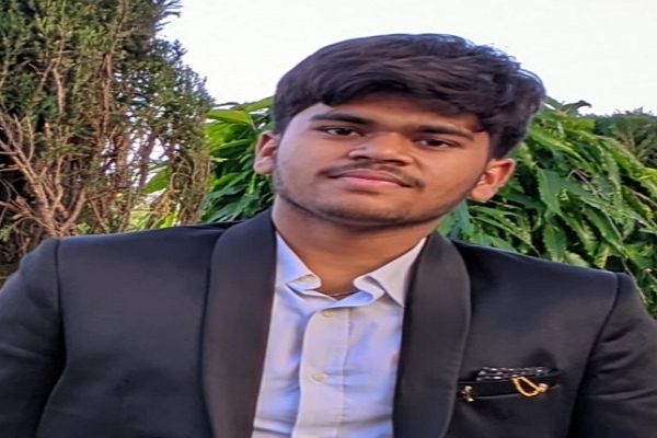 जिले में 10वीं में 84 प्रतिशत व 12वीं में 87 प्रतिशत विद्यार्थी उत्तीर्ण