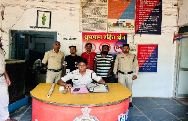 पत्नी से अवैध संबंध की आशंका पर पेट्रोल पंप संचालक की पिटाई