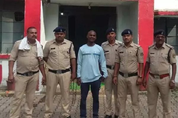 छत्तीसगढ़ के दुर्ग जिले में एक ड्रग्स तस्कर गिरफ्तार हुआ