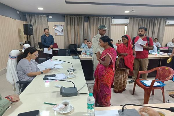 फरियादी के आवेदन पर पटना तहीसलदार को लगी फटकार