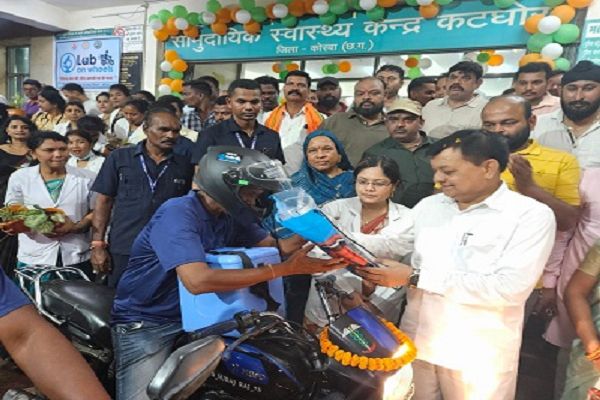  लैब ऑन व्हील्स से दूरस्थ ग्रामीणों की घर बैठे होगी स्वास्थ्य जांच : लखन लाल देवांगन