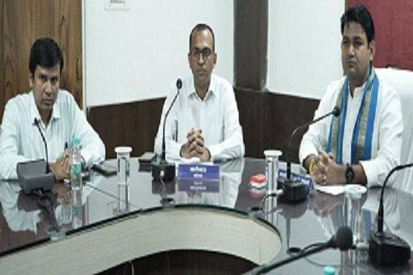 पशु कल्याण और भविष्य में गौवंश को सुरक्षित रखने की दिशा में उठाए कदमः रघुवंशी