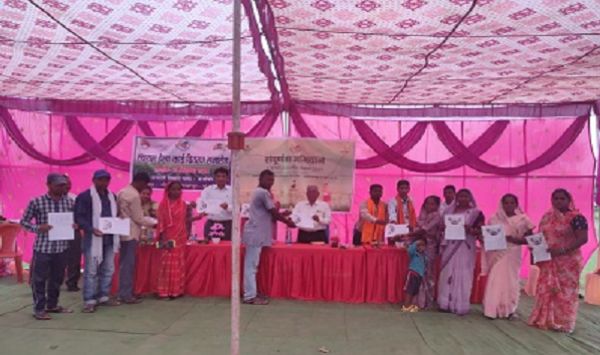  किसानों को मृदा स्वायल हेल्थ कार्ड वितरित