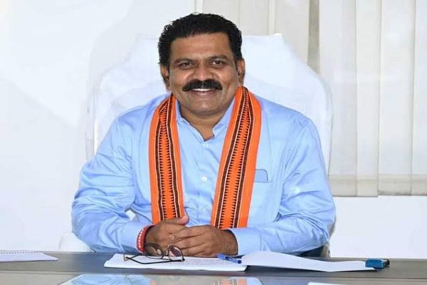 डिप्टी सीएम शर्मा जिस स्कूल में पढ़े, अब उस स्कूल के बच्चों को मिलेगी स्मॉर्ट क्लास की सुविधा