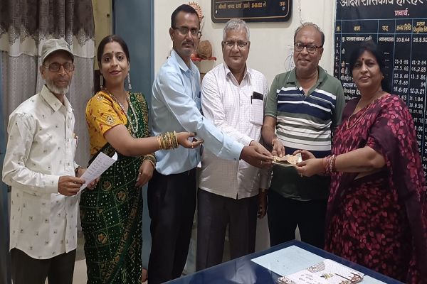 सालासर समिति ने दी हरिहर के छात्रों की परीक्षा " फीस19 छात्रों की 13हजार, 180रुपए की राशि करवाई जमा"