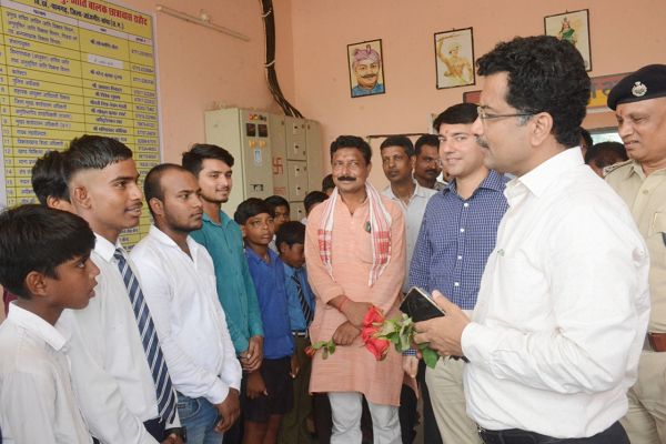 जीवन में तरक्की के साथ-साथ प्रकृति से जुड़ के रहना जरूरी: श्री सोनमणि बोरा