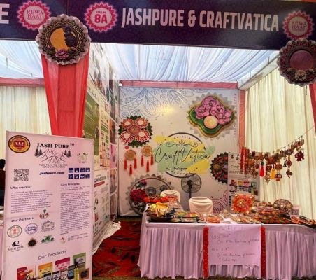 एमपी के रीवा में लगा जशप्योर ब्रांड के उत्पादों का स्टॉल