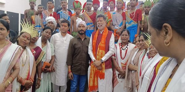 जावंगा ऑडिटोरियम में उत्साह के साथ मनाया गया जनजातीय गौरव दिवस