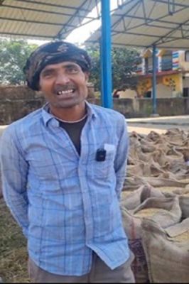 इलेक्ट्रॉनिक मशीन के तौल से खुश है किसान खेमलाल साहू