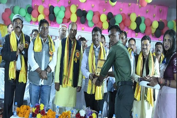  स्वतंत्रता की लड़ाई में आदिवासी समाज का महत्वपूर्ण योगदान: केदार कश्यप