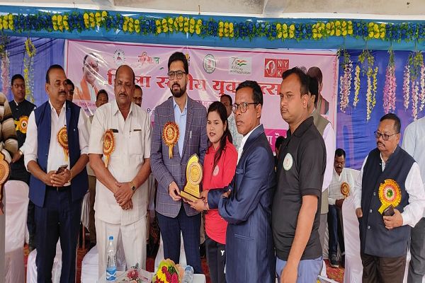 कलेक्टर लंगेह ने किया जिला स्तरीय युवा उत्सव सिरपुर का शुभारंभ