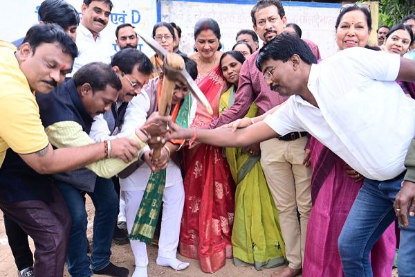 महासमुंद में 30 लाख रुपये की लागत से बनेगा अटल परिसर