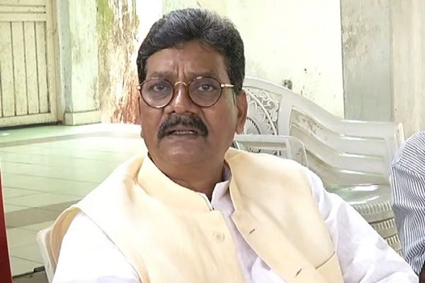 निर्वाचन आयोग समय पर कराए निकाय-पंचायत चुनाव: डॉ. महंत