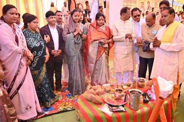 प्रदेश के चहुंमुखी विकास के लिए सरकार प्रतिबद्ध : लक्ष्मी राजवाड़े