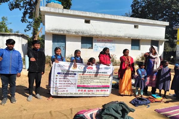 छात्र छात्राओं को टीबी मुक्त भारत की सपथ दिलाई