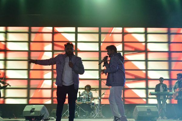 राडा ऑटो एक्सपो में YARI बैंड की शानदार प्रस्तुति