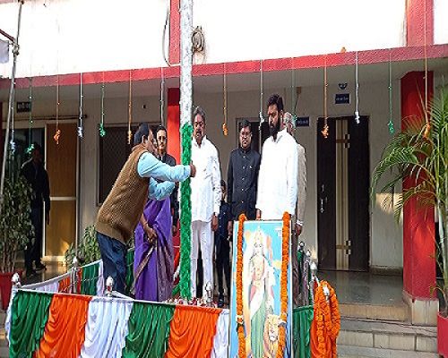 76वें गणतंत्र दिवस हर्षोल्लास के साथ भिलाई निगम के सभी क्षेत्रों में मनाया गया।