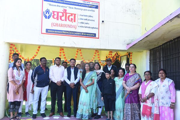 कलेक्टर ने घरौंदा के नये भवन का किया शुभारंभ