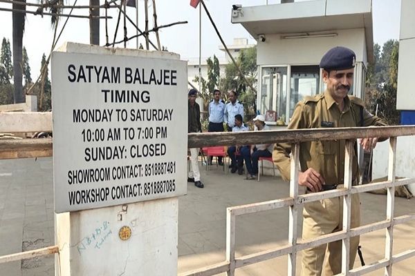 राइस मिलर के 25 ठिकानों पर छापा, डेढ़ करोड़ रुपये और 12 लाॅकर मिले