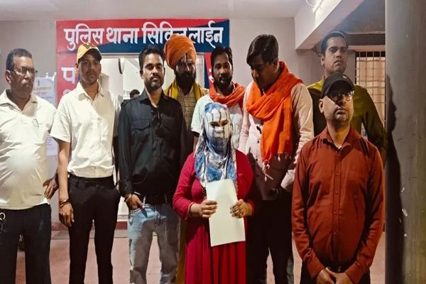 धर्म परिवर्तन के लिए दबाव बना रहा पति, मना करने पर पीटा...