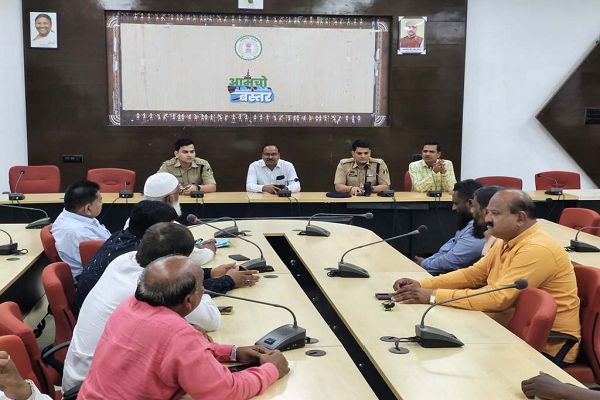 होली त्यौहार शांति एवं सौहाद्रपूर्ण वातावरण में मनाएं : अपर कलेक्टर