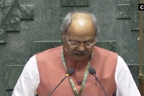 बृजमोहन ने की रायपुर से जबलपुर, इंदौर, हैदराबाद व जयपुर के लिए नई ट्रेन की मांग