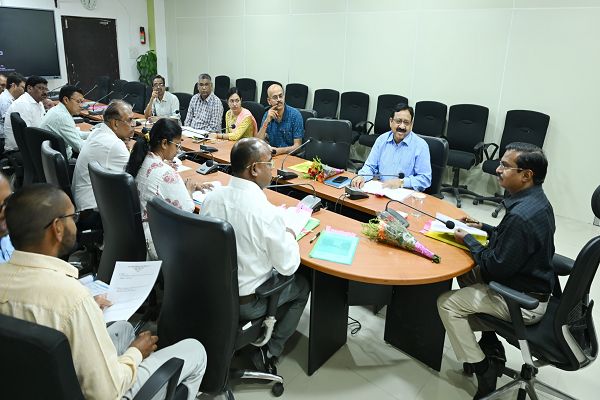 संभागायुक्त कावरे की अध्यक्षता में राज्य मानसिक चिकित्सालय जीवनदीप समिति की बैठक संपन्न