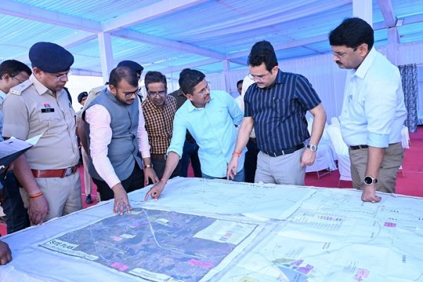 मुख्यमंत्री के सचिव ने प्रधानमंत्री के प्रवास की तैयारियों का लिया जायजा