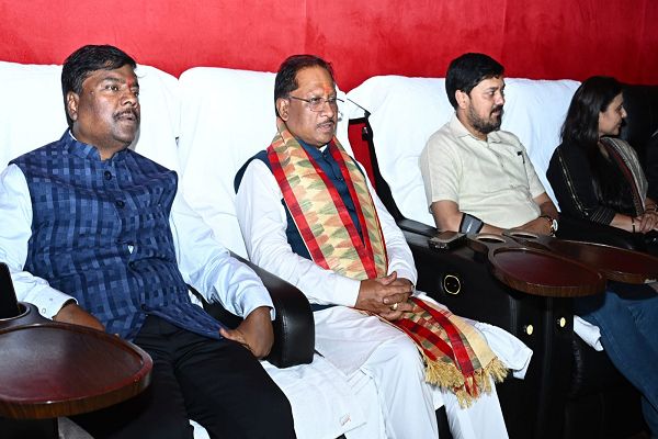  मुख्यमंत्री श्री विष्णुदेव साय ने देखी "छावा" फिल्म