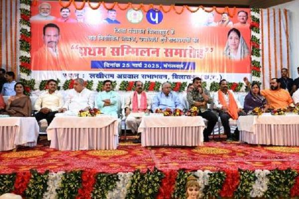 ग्रामीणों की आशाओं के अनुरूप करें काम : तोखन साहू