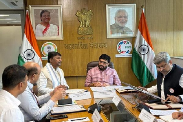 सहकारिता मंत्री केदार कश्यप ने केंद्रीय राज्यमंत्री से की मुलाकात