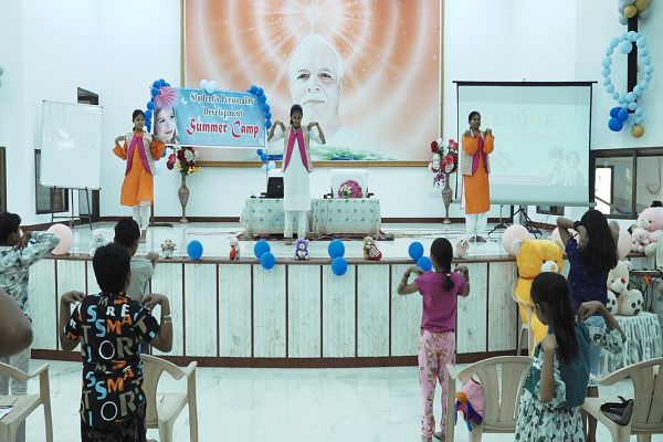  जिम्मेवारी निभाने से हमे माता पिता की आशीर्वाद मिलती है,उनसे कुछ भी न छुपाए