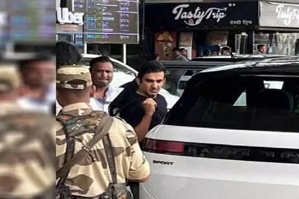 गौतम गंभीर रायपुर पहुंचे