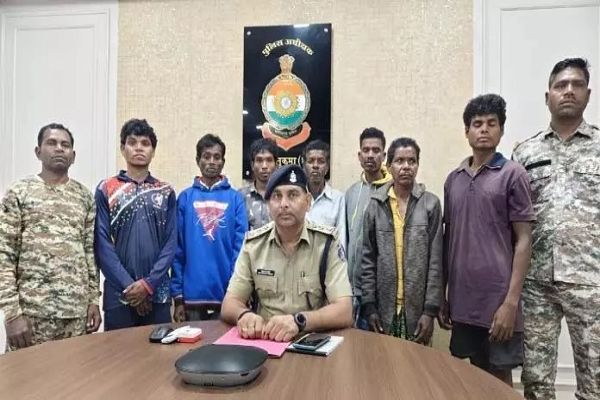 आत्मसमर्पित नक्सलियों को शिक्षा, रोजगार और वित्तीय सहायता देगी सरकार