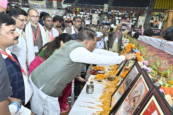 मुख्यमंत्री श्री विष्णु देव साय छत्तीसगढ़ मनवा कुर्मी क्षत्रिय समाज के महाअधिवेशन में हुए शामिल