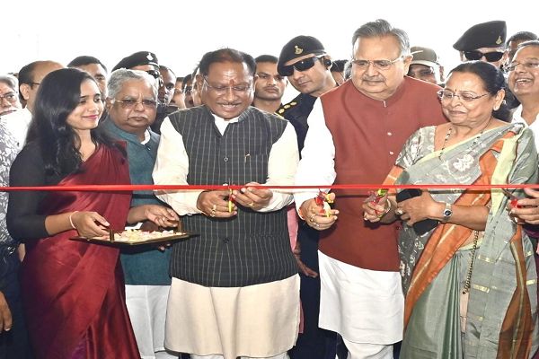 मुख्यमंत्री साय ने किया जोरा मॉल का शुभारंभ