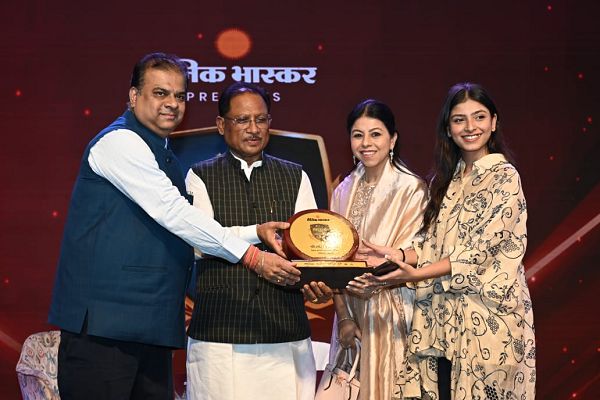  मुख्यमंत्री श्री साय दैनिक भास्कर -प्राइड ऑफ छत्तीसगढ़ 2024 कार्यक्रम में शामिल हुए