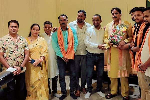 जवाहर नगर मंडल ने राजेश मूणत को दी जन्मदिन की शुभकमाएं