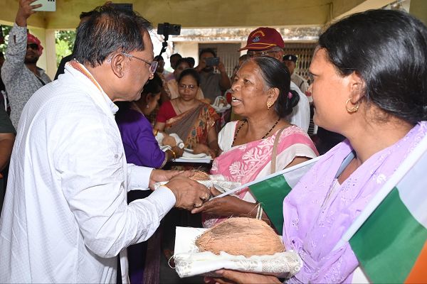  ऑपरेशन सिंदूर की सफलता पर हस्ताक्षर अभियान चलाकर एकता का दिया संदेश 