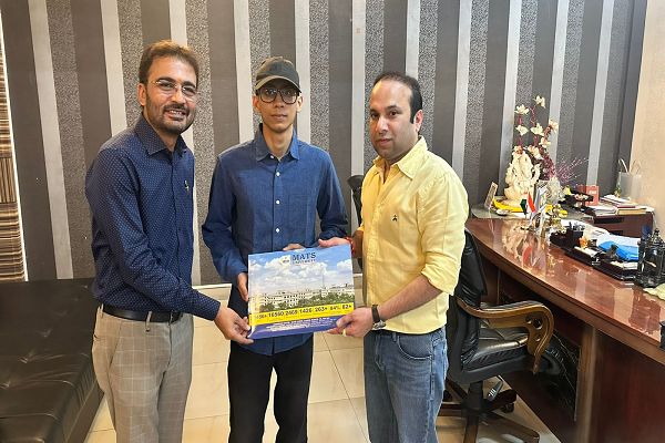 पहलगाम शहीद के परिवार को MATS विश्वविद्यालय द्वारा पूर्ण छात्रवृत्ति प्रदान