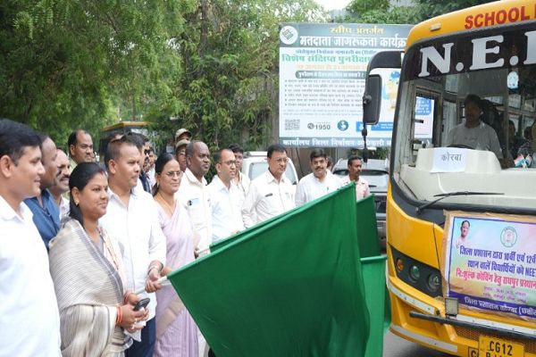 कोरबा के 150 मेधावी विद्यार्थी नीट-जेईई कोचिंग के लिए रायपुर रवाना