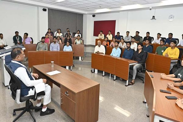 कैरियर निर्माण में अपनी क्षमता का बेहतर उपयोग करें युवा : मुख्यमंत्री साय