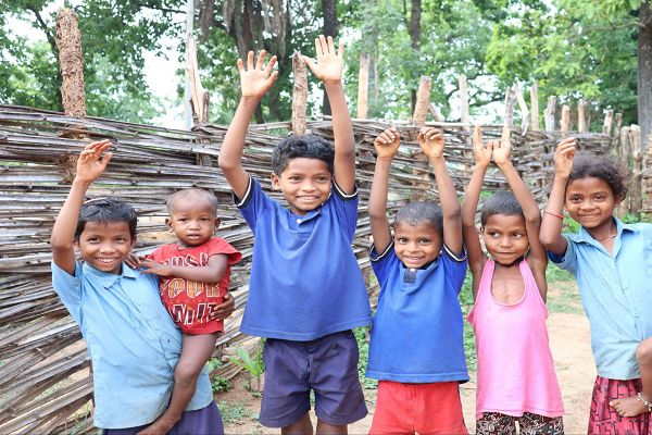 सुशासन की रोशनी से जगमगाया मुदवेंडी गांव