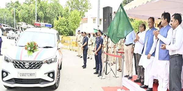 मुख्यमंत्री ने परिवहन सुरक्षा बेड़े में शामिल 48 वाहनों को दिखाई झंडी