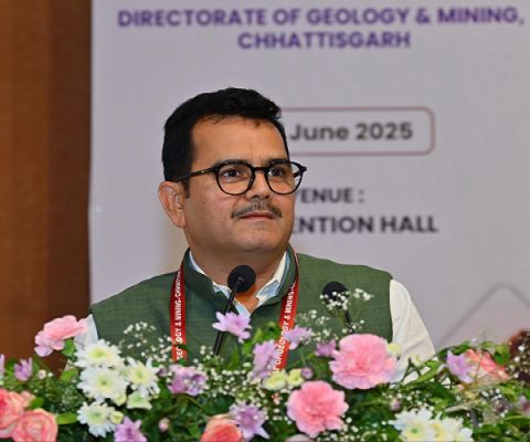 छत्तीसगढ़ की खनिज विविधता है देश की आर्थिक समृद्धि का आधार &ndash; खनिज सचिव श्री पी. दयानंद