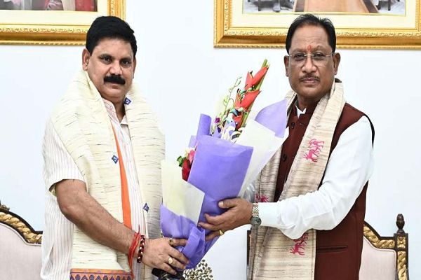 मुख्यमंत्री से केन्द्रीय कोयला-खान राज्य मंत्री ने की मुलाकात